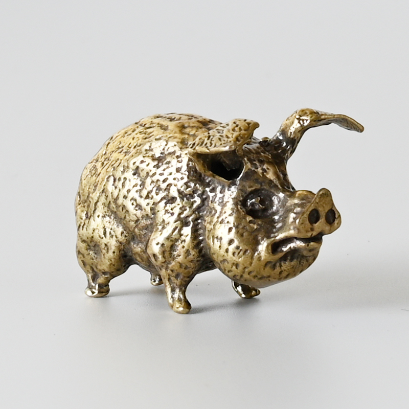 Office Furniture At Home - Petites décorations de cochon vintage en